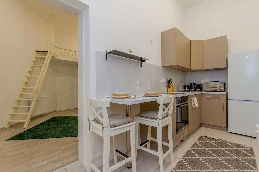 Apartmento Albero Di Acacia By Nw Budapest Exteriör bild